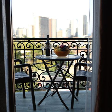 Hotel Dream Tower à Batoumi Extérieur photo