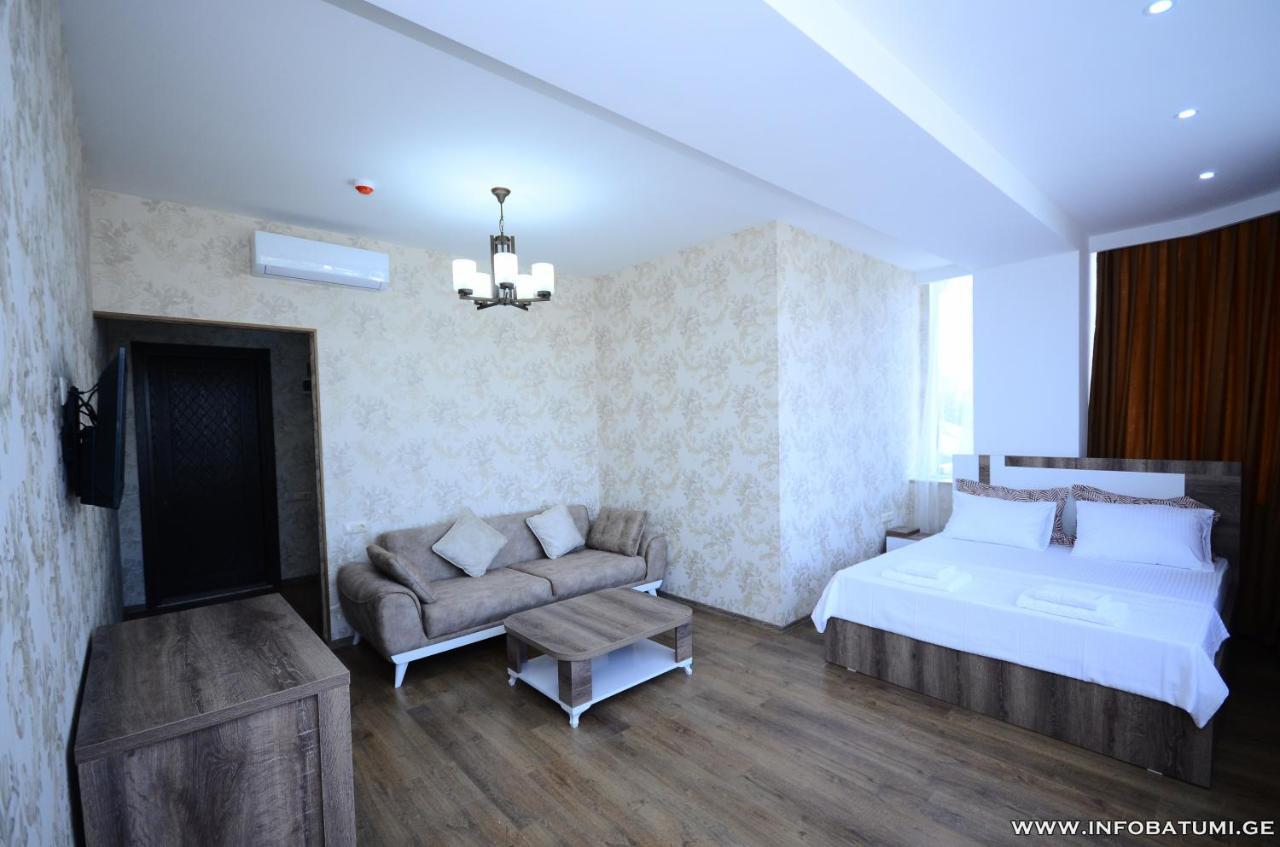 Hotel Dream Tower à Batoumi Extérieur photo