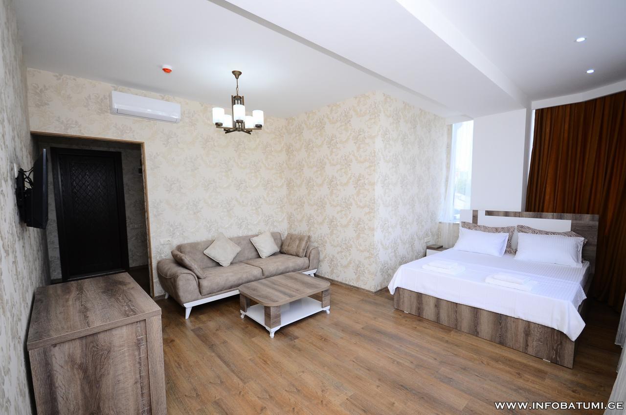 Hotel Dream Tower à Batoumi Extérieur photo