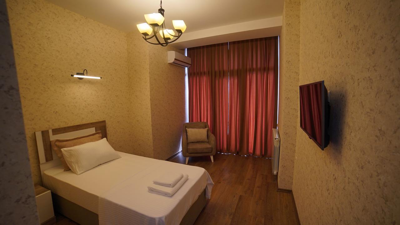 Hotel Dream Tower à Batoumi Extérieur photo