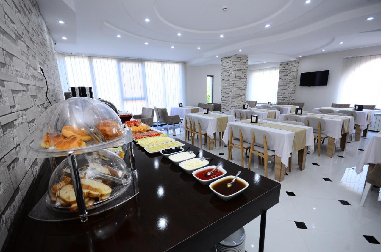 Hotel Dream Tower à Batoumi Extérieur photo