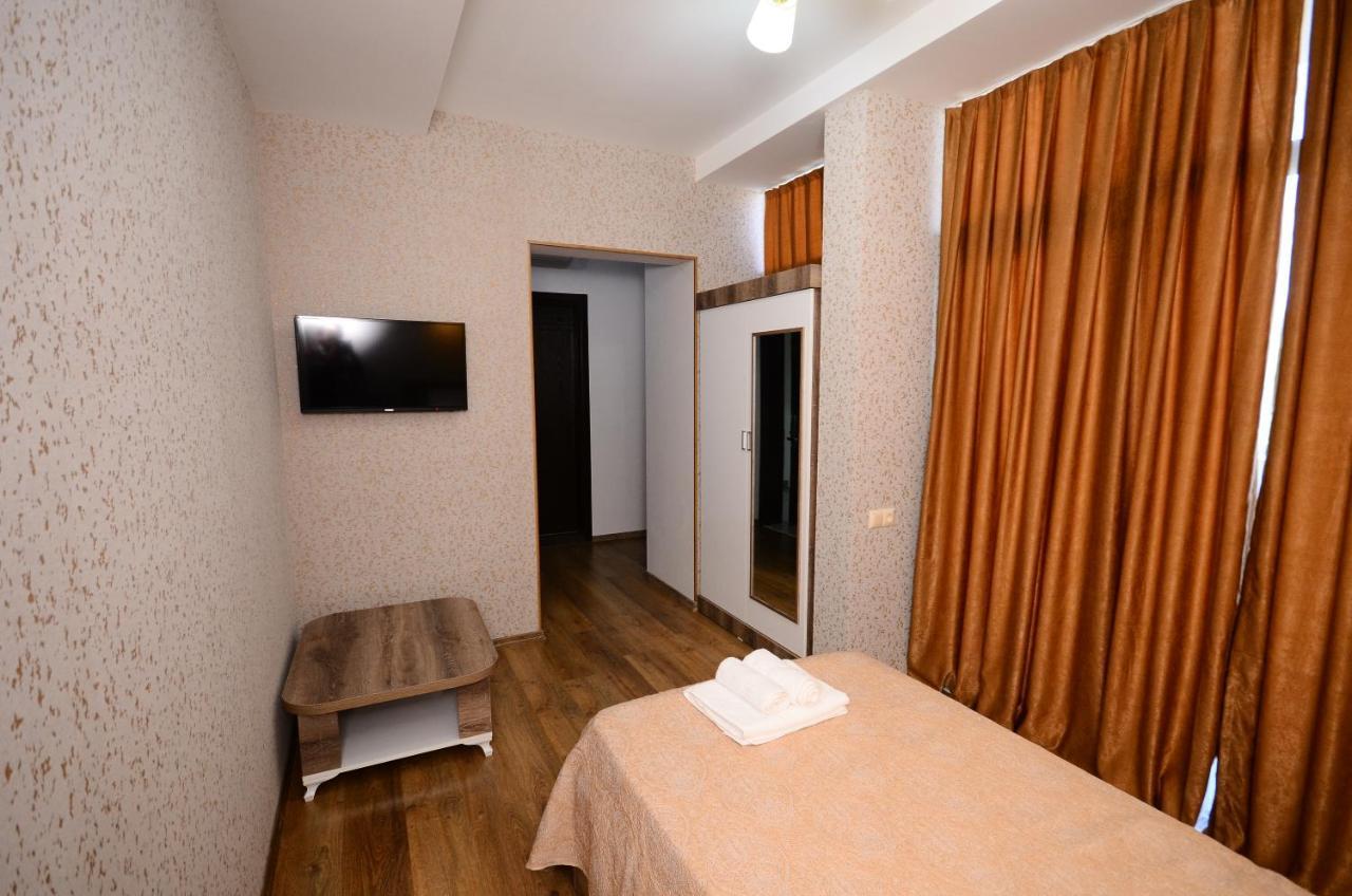 Hotel Dream Tower à Batoumi Extérieur photo